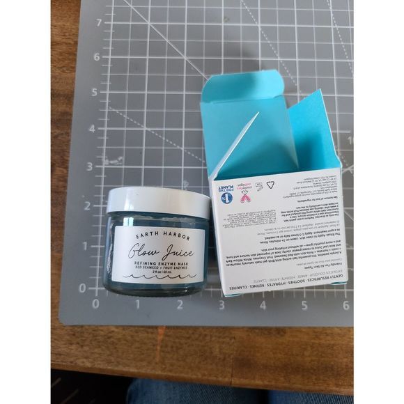 EARTH HARBOR NATURALS GLOW JUICE Refining Enzyme Mask - Picture 3 of 5